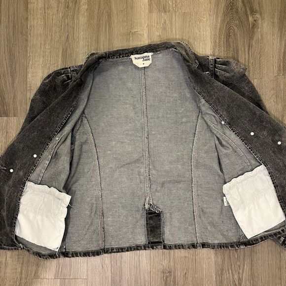 Boutique Collared Denim Jacket Military Puffed Sleeves With Buttons In Charcoal - Picture 4 of 8